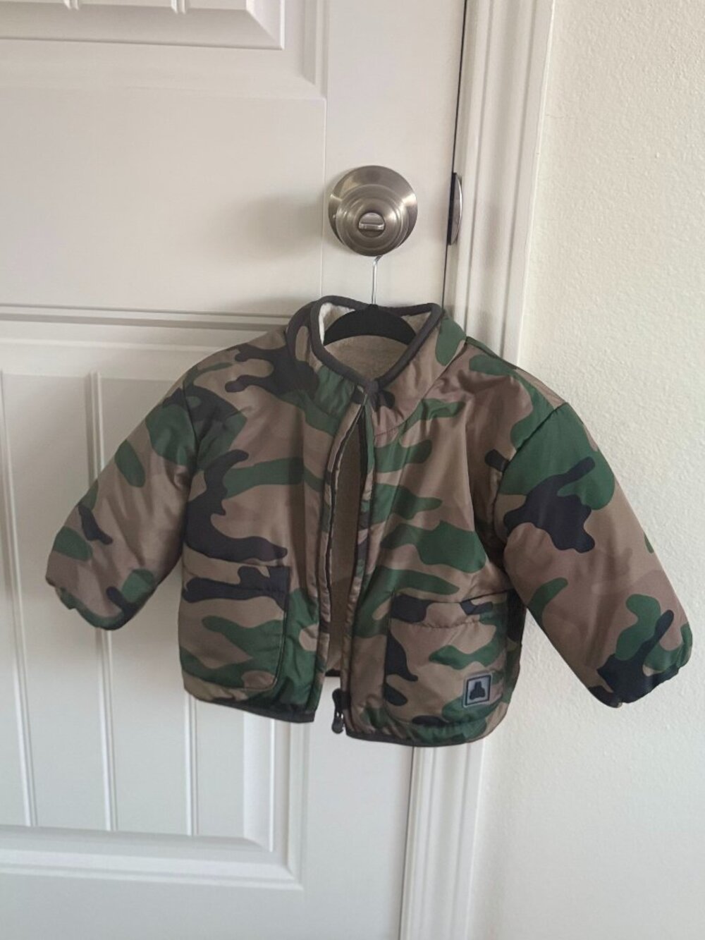 Reversible GAP baby camoflage/sherpa style jacket